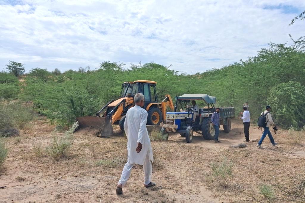 How a Former Pradhan Revived a Desert Pond and Secured Water for His Village
